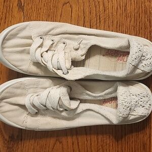 ‼️50%_5+Bundles‼️ Jellypop White Lace-Up Sneakers